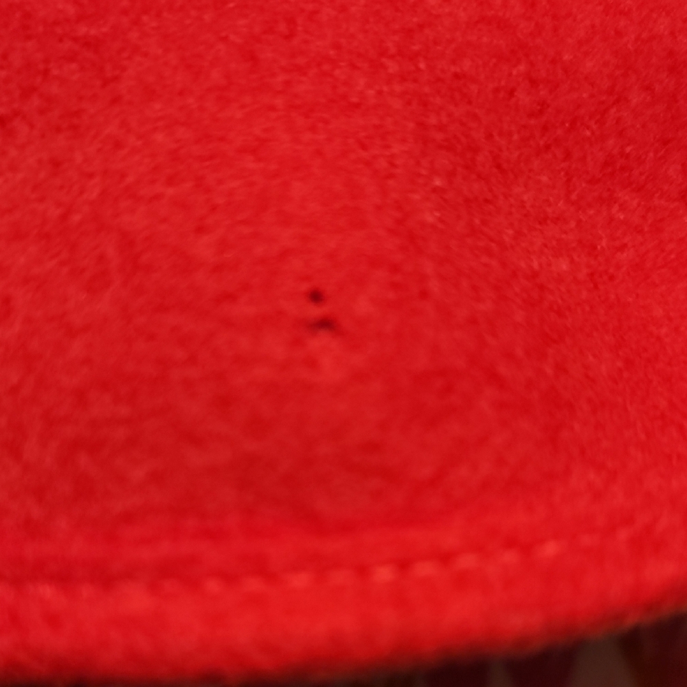 Chic Red Women's Hat with Black Band - Picture 10 of 10
